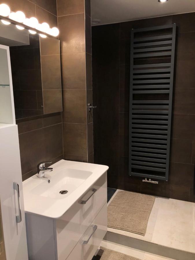 Pegasus I - 2 Chambres De Luxe, Cuisine, Salon, 2 Terrasses Et Sauna Vielsalm Exterior photo